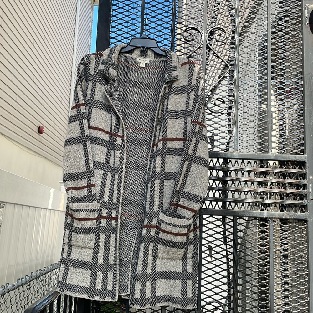 Monteau Fall sweater. Nice and cozy fit! Size L
